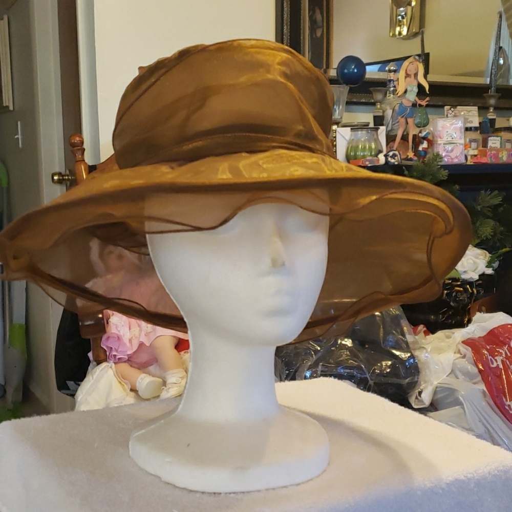 Ladies hat
